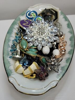 Vintage Made In Japan Dish Filled With Jewelry